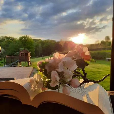 Gospodarstwo Goscinne Ksiezycowka Séjour à la ferme *